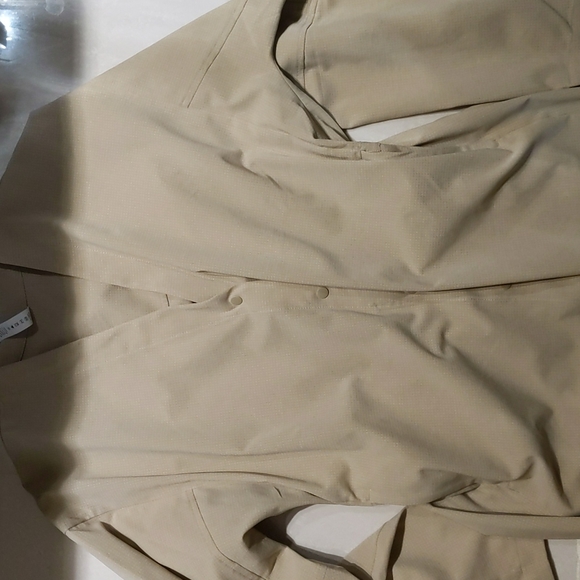 Lululemon Ventlight Button Front Dress NWOT - Picture 5 of 9